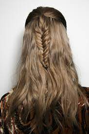 Today straight downdos, curls, knots and ponytails are in the tops of hair style trends. Fashion Week Fall 2014 Hair And Makeup Trends Popsugar Beauty