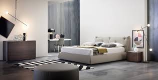 Una camera da letto moderna mobili moderni dalle linee semplici ed essenziali. Come Arredare Una Camera Da Letto Moderna 38 Idee Di Tendenza