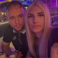 Hi guys, I've been a Christian for all my life. However I'm starting to  desire a real closeness with God so I can feel his spirit and presence  daily and have that