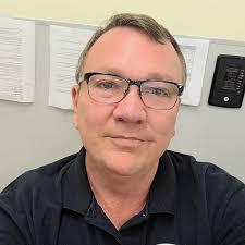 Jackson Jr. High School Alumni Sharing Experiences