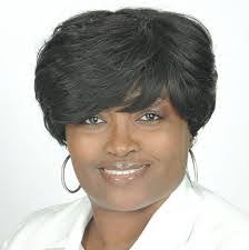 Sandy Markle's Instagram, Twitter & Facebook