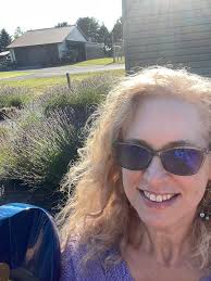 Laura Dishong (@lauraandtheharpthrobs) • Facebook