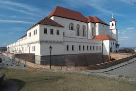Letní shakespearovské slavnosti jsou pravděpodobně nejznámějším divadelním festivalem u nás. Spilberk Wikipedie