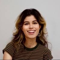 2400+ perfiles de «Anielka»