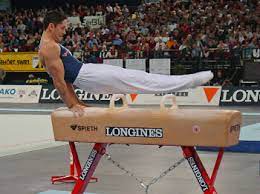 Quatro para ginastas que vão participar da competição por equipes e duas individuais. Ginastica Artistica Historia Regras E Aparelhos Toda Materia
