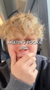 MET MY ROBLOX GIRLFRIEND IRL! 😱 #roblox #trending #fyp #mm2 #foryou  #murdermystery2 c:@chase