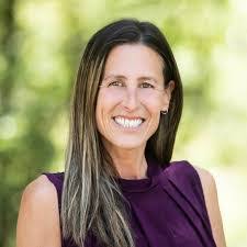 Kelly Troche's Instagram, Twitter & Facebook