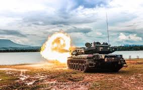รถถ งหล ก กองพ นทหารม าท 2 กองพลทหารราบท 2 ร กษาพระองค royal thai army battle tank tank