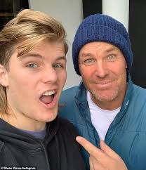 Jun 23, 2021 · shane warne reveals he's still friends with elizabeth hurley. Shane Warne Gives His Look Alike Son Jackson A Sweet Shout Out For His 20th Birthday On Instagram Daily Mail Online