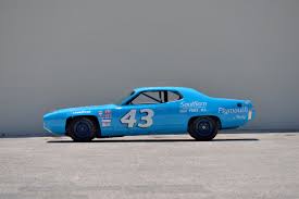 On august 1, 1971, the king became the first nascar driver quick inspection: 1971 Plymouth Road Runner The Richard Petty Driven Nascar Championship Winner