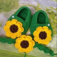 Sebelum kita mulai membuat bunga marahari, terlebih dahulu mari kita kenali jenis tusukan yang dipakai dalam membuat bunga matahari rajut. Sepatu Rajut Bayi Bunga Matahari Shopee Indonesia