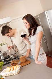 The host is very kind and helpful, the breakfast is offering views of the mountains, pension zu hause is located in a quiet street near the center of the prices at pension zu hause may vary depending on your stay (e.g. Date Zu Hause 7 Tipps Vom Einladen Der Frau Bis Zum Kuss Sex