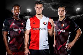 Verzameling feijenoordshirts van voornamelijk de afgelopen 25 jaar. Feyenoord Verlengt Contract Shirtsponsor En Krijgt Nieuw Europees Shirt Europees Voetbal Ad Nl