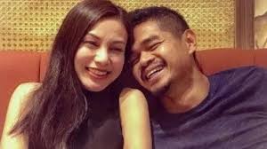 Siap melayani #binor#janda#tante | twaku. Update Sosok Amalia Fujiawati Istri Siri Bambang Pamungkas Punya 3 Anak Janda Dari Pilot Tni Au Halaman 2 Tribun Kaltim