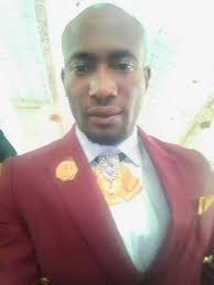 My people are having a lot of fun here. The band woke me up with Eddie  Quansa.... We are chilling at Toscana, #ExcitingEnugu is working for me  this christmas. Osita Chidoka 19