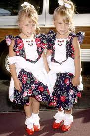 My first video on my new channelcredits for the pics: Olsen Twins Celebrity Photos Mary Kate And Ashley Olsen S Best Paparazzi Moments