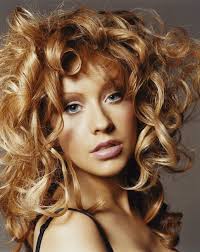 Christina Aguilera Strawberry Blonde Christina Aguilera Strawberry Blonde Natural Hair Styles