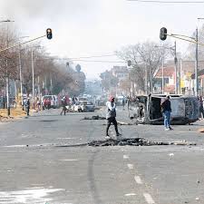 Earthquakes near johannesburg, gauteng, south africa about 11 hours ago; Scores Arrested As Violent Zuma Protests Spread To Joburg
