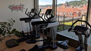 You may order food and drinks into the room, parking. Hotel Review Park Inn By Radisson Stuttgart Marienplatz