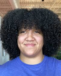 Bangs, bangs, bangs! (or “fringe, fringe, fringe if you're fancy!” 😆)  There are so many different styles out there: curly, micro, curtain, shag,  straight across, 80s, etc. They can also be controversial?