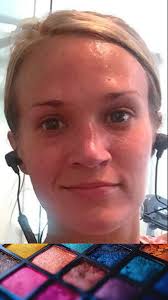 Carrie Underwood looks GREAT with no makeup!! #carrieunderwood