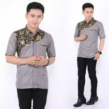 Baju batik kombinasi satin jenis baju batik kombinasi untuk pria pertama adalah kombinasi satin. Baju Batik Pria Murah Hem Batik Pria Kemeja Pria Kombinasi Batik Lengan Pendek Prada Lazada Indonesia