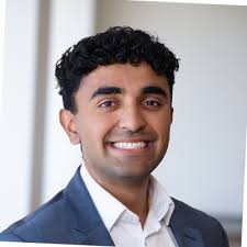 I am very happy to announce that I have accepted a full-time offer to  return to JPMorgan next summer as a Private Banking Analyst in Los Angeles!  I have learned so much