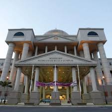 Cik nora minta aku tolong tunjukkan jalan ke mahkamah tinggi shah alam. The Kuala Lumpur Bar Committee
