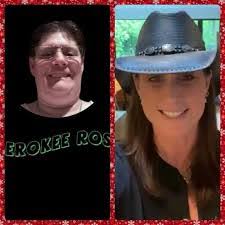 Melissa Fraley's Instagram, Twitter & Facebook