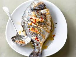 Dorade Grillee A L Ail Et Au Piment Recettes Recipe Sea Bream Recipes Recipes Tesco Real Food