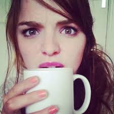 Holly Oliver (@Hollyoliver)