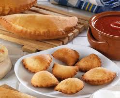 Si possono preparare in forno preriscaldato, in microonde o in padella con una cottura però più lenta. Calzoni Surgelati Da Friggere Con Pomodoro Mozzarella E Cotto Frigel