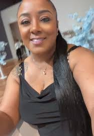 Nicole Hembree's Instagram, Twitter & Facebook