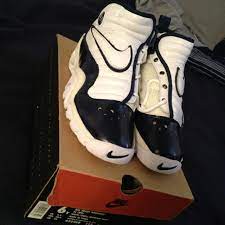 Nike Shake Ndestrukt Dennis Rodman | Nike air shoes, Bb shoes, Custom  sneakers