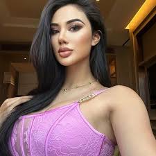 What brunette👄💯👄💯