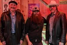 One Dime Band Acoustic Blues Trio Play Daryl’s House