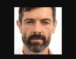 Tiktoker removes nose ring and likes it