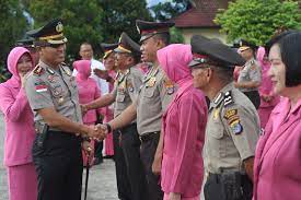 Ucapan kenaikan pangkat untuk suami. Naik Pangkat Enam Anggota Polisi Dapat Ucapan Selamat Dari Kapolres Metro Kaltara