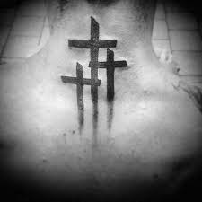One of the simplest variations of the cross designs, this variations can serve as a very subtle reminder of one's faith. Top 51 Simple Cross Tattoo Ideas 2021 Inspiration Guide