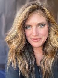 Wendy Cook's Instagram, Twitter & Facebook