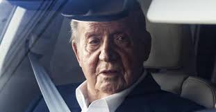 Juan Carlos I is demanding 50,000 euros from Miguel Ángel Revilla for  slander... and has hired the lawyer for Isabel Díaz Ayuso's boyfriend.