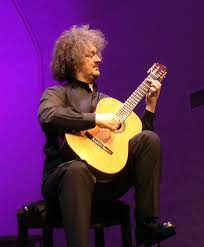 Hasta la sobriedad en el soundtrack decora a la perfección la historia. Zoran Dukic Wikipedia
