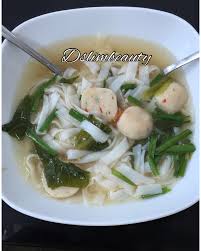 Gerai kueh tiaw kerang & sup gear box billion. Kuew Teow Sup Ipoh Style
