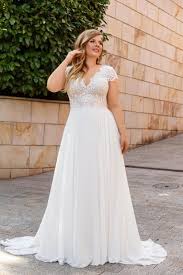 Maybe you would like to learn more about one of these? 13 Bridal Gown Shopping Tips For Plus Size Brides D Italia