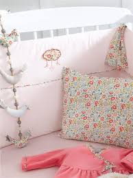 Pour un rendu sobre, vous pouvez laisser l'un des. Le Liberty Gris Noir Argent Guirlande Chambre Bebe Deco Chambre Enfant Chambre Bebe