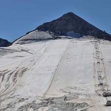 Skifahren Am Stilfser Joch Sudtirols Einziges Sommerskigebiet Skifahren Fahren Sudtirol