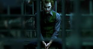 El joker (también conocido como el guasón o el comodín) es un personaje de la película the dark knight, interpretado por heath ledger. 7 Curiosidades Sobre El Joker De Heath Ledger Superaficionados