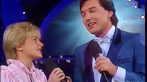 Karel gott & darinka rolincová is a english album released on dec 2012. Karel Gott A Darinka Fang Das Licht Zvonky Stesti 1985
