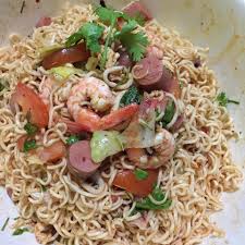 Tambahkan air pada parutan kunyit, sambil diperas hingga keluar sarinya 3. Resepi Kerabu Maggi Thai Original