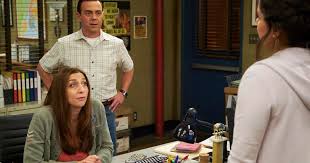 Comedian chelsea peretti lets jenny mccarthy know about her childhood crush on brooklyn nine nine costar andy samberg. Chelsea Peretti Says She S Leaving Brooklyn Nine Nine Cbs News
